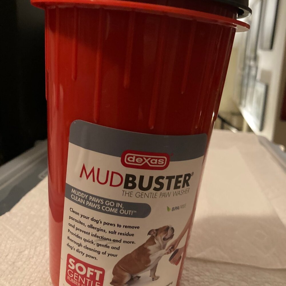 ITEM NO. 37: DEXAS paws washer. 7"H x 4"W x 12"H. New.